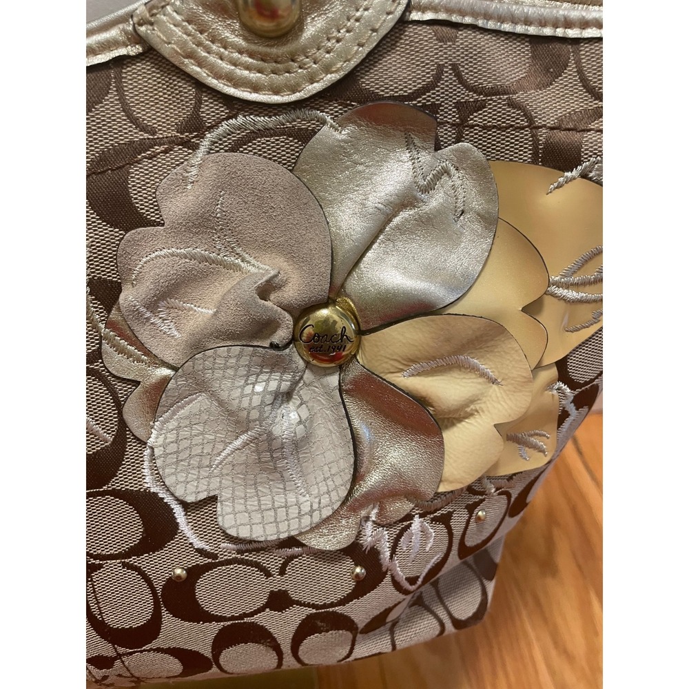 Coach Bleecker Tote Bag Floral Applique Signature Canvas Gold Trim F16276 - Picture 3 of 11